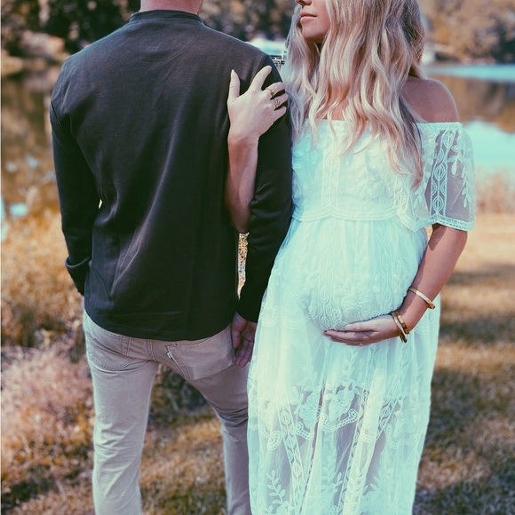 White Lace Off the Shoulder Boho Style Maxi Dress - Picture 14 of 15